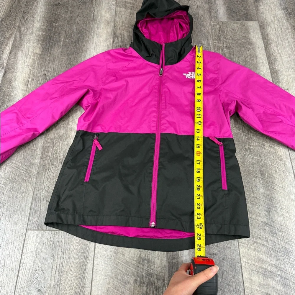 North Face Girls Pink Windbreaker Jacket‎